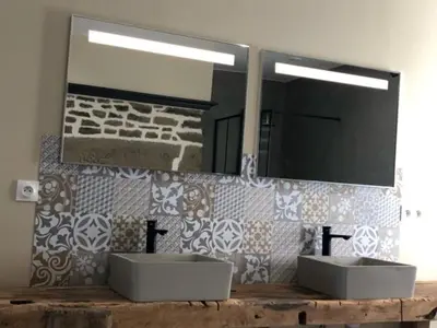 Salle de bains dans l'établissement le cocon d'amour 