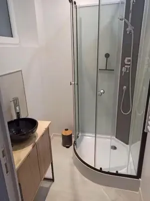 Salle de bains dans l'établissement Appartement 2 à 4 personnes proche de la mer