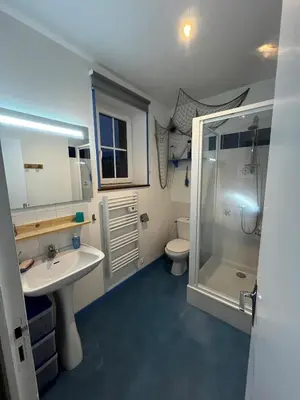 Salle de bains dans l'établissement Le Moulin de la Fosse Soucy 