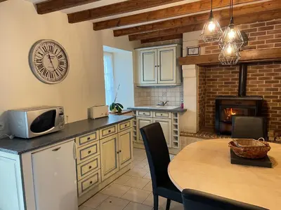 Cuisine ou kitchenette dans l'établissement Maison à Boutteville - Proche Ste Mère Eglise