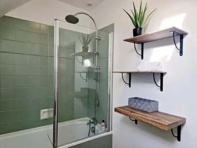 Salle de bains dans l'établissement Les Oyats