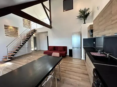 Cuisine ou kitchenette dans l'établissement Modern renovated apartment #8 with 7pers mezzanine