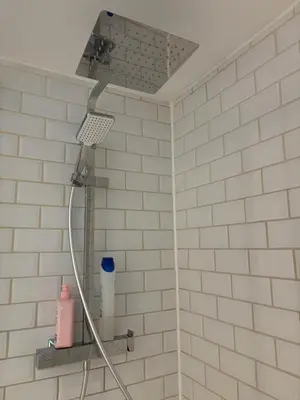 Salle de bains dans l'établissement Le 89 Appartement au calme au centre de Cherbourg