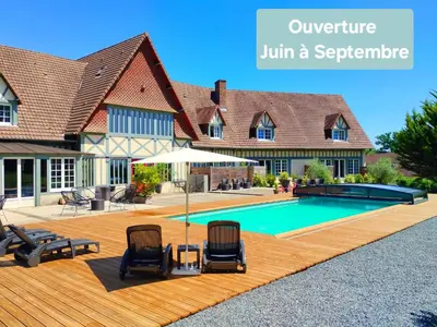 Piscine de l'établissement Domaine La Grande Bruyère ou située à proximité
