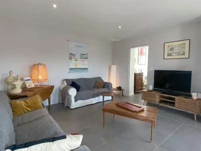 Télévision ou salle de divertissement dans l'établissement Villa La Foliotte