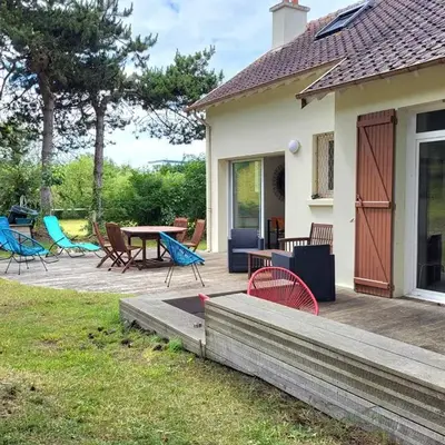 Maison familiale 4 chambres près de la plage à Merville-Franceville-Plage - FR-1-788-52