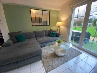 Coin salon dans l'établissement Maison de 100m2 avec jardin aux portes de Caen