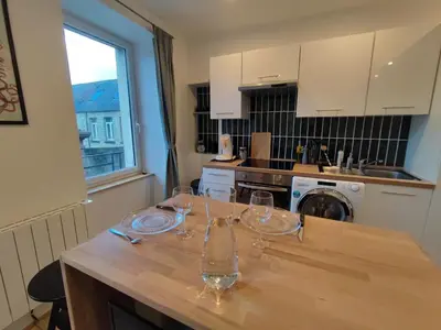 Cuisine ou kitchenette dans l'établissement Marine 2