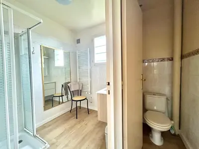 Salle de bains dans l'établissement Villa Saint Antoine, vue mer à 60m de la plage