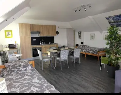 Restaurant ou autre lieu de restauration dans l'établissement Le gîte d'Isa