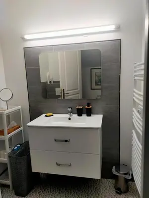 Salle de bains dans l'établissement Le gîte d'Isa