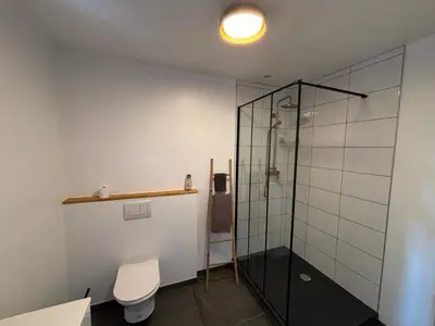 Salle de bains dans l'établissement La Hulotte 2 - Sur la route du Mont-St-Michel