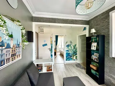 Coin salon dans l'établissement joli T2 situé dans le coeur de Cabourg