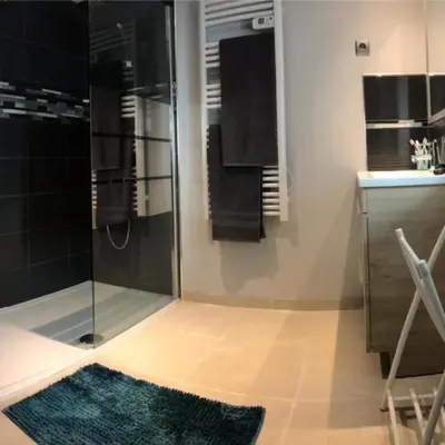 Salle de bains dans l'établissement Mer et Bocage