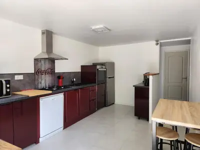 Cuisine ou kitchenette dans l'établissement La Ferme Saint Jean