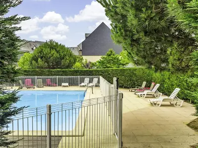 Piscine de l'établissement Holiday Home Les Goélands-29 by Interhome ou située à proximité