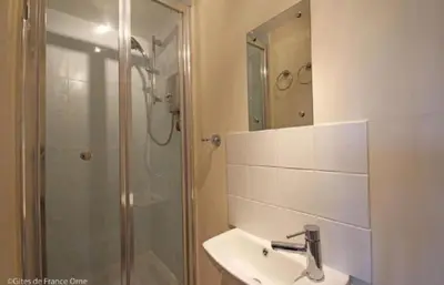 Salle de bains dans l'établissement Gite in rural Normandy