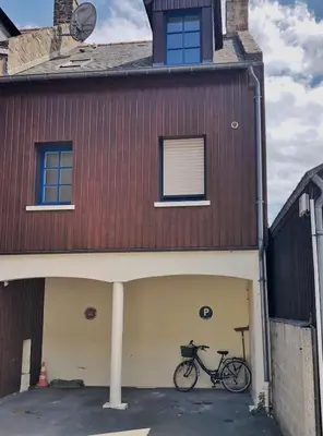 Vélo sur le terrain de l'établissement Amazing sea view modern apartment Port de la Houle ou dans les environs