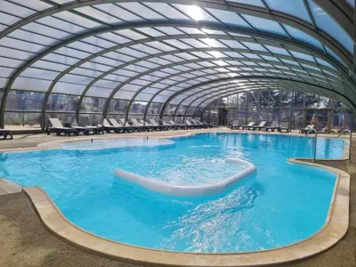 Piscine de l'établissement La Criste Marine ou située à proximité