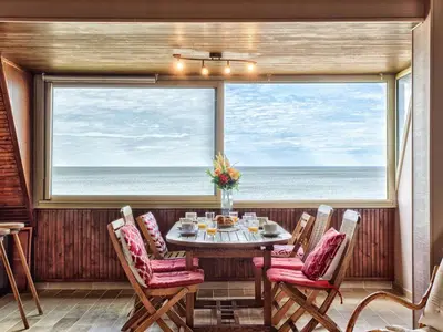 Plan de l'établissement Appartement en duplex avec piscine chauffée, idéal pour 6 personnes - FR-1-788-61
