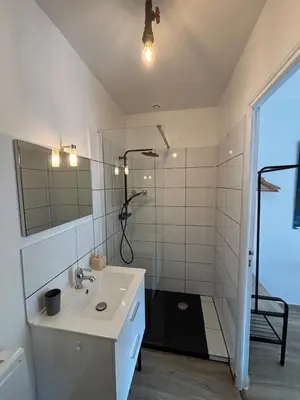 Salle de bains dans l'établissement Les Hulottes - Sur la route du Mont-St-Michel