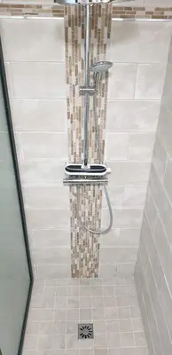 Salle de bains dans l'établissement Appart'hotel61 OFFRE D'OUVERTURE Au pied de tous commerces & commodités ainsi que marché mercredi & samedi