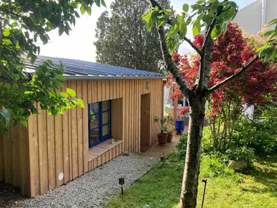 Jardin de l'établissement La cabane, Chambre indépendante dans jardin - Esprit cabane authentique et confortable - la campagne à 5 mn du centre de Caen