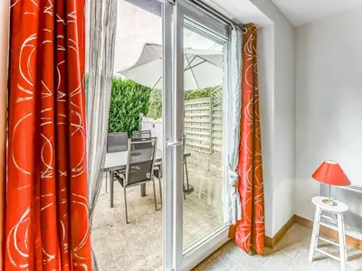 Balcon ou terrasse dans l'établissement Welcoming Holiday Home in Brainville with Fenced Garden