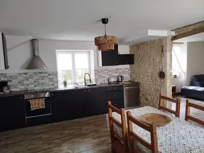 Cuisine ou kitchenette dans l'établissement House near Bayeux