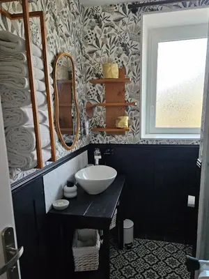 Salle de bains dans l'établissement Gîte les 13 lavoirs d'antan