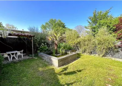 Jardin de l'établissement studio bord de mer