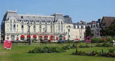 Jardin de l'établissement Studio à côté de la thalasso