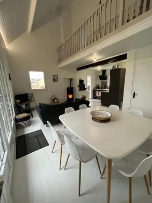 Cuisine ou kitchenette dans l'établissement Villa premium 150m de la plage