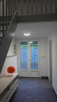 Un ou plusieurs lits dans un hébergement de l'établissement maison de famille