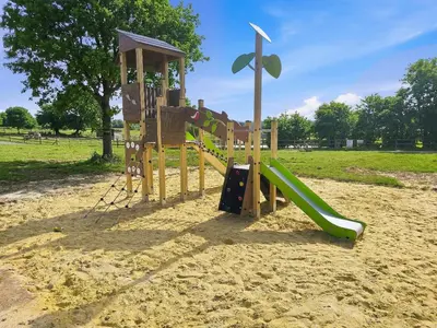 Aire de jeux pour enfants de l'établissement Mobilhome