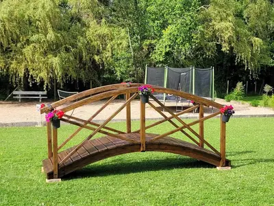 Aire de jeux pour enfants de l'établissement Clos des Monts Tente Lodge Safari J