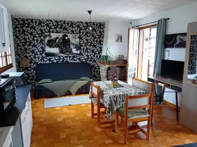 Cuisine ou kitchenette dans l'établissement Petite maison