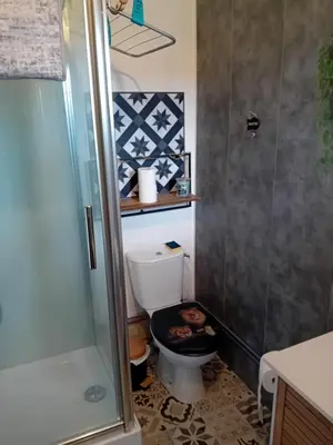 Salle de bains dans l'établissement Petite maison