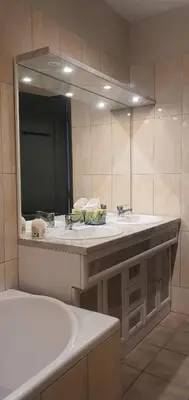 Salle de bains dans l'établissement Château de Montmireil