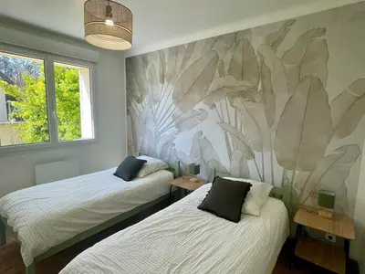 Un ou plusieurs lits dans un hébergement de l'établissement Villa des Braves in Omaha Beach, sea view