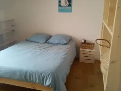 Un ou plusieurs lits dans un hébergement de l'établissement Maison bohème chic, Saint-Pair sur mer, 7 pers, 15 mn à pieds de la plage, navette gratuite