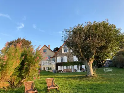 Jardin de l'établissement Chambres d'hôtes Les 4 Vents Pointe du Hoc - Landing Beaches