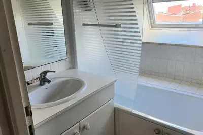 Salle de bains dans l'établissement Studio for two with balcony of 20 m2 - Cabourg