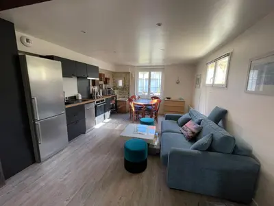 Cuisine ou kitchenette dans l'établissement Appartement à 2 pas de la mer et du casino