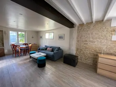 Coin salon dans l'établissement Appartement à 2 pas de la mer et du casino