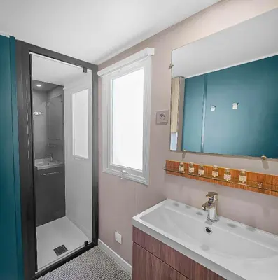 Salle de bains dans l'établissement le Nomatitoz
