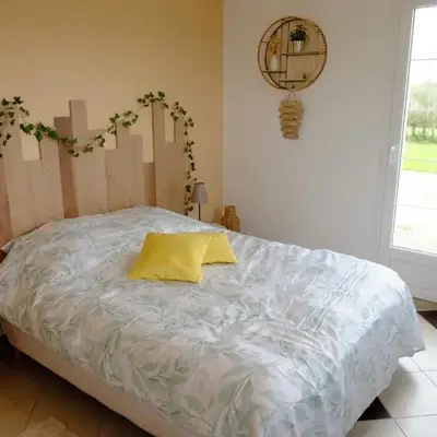 Chambre indépendante avec vue sur mer et marais du littoral