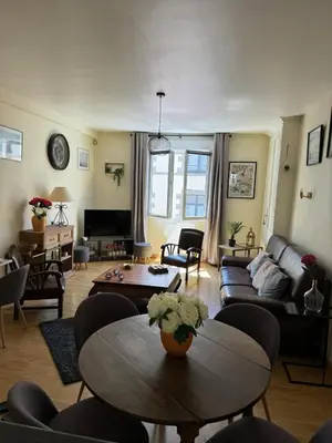 Coin salon dans l'établissement Appartement Granville hyper centre