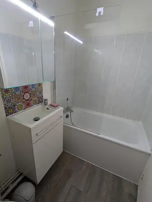 Salle de bains dans l'établissement Chez Camille