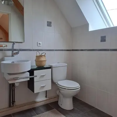 Salle de bains dans l'établissement domaine Le Lac